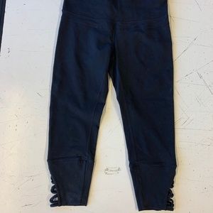 prAna Deco Crop Women's Capri Yoga Pants